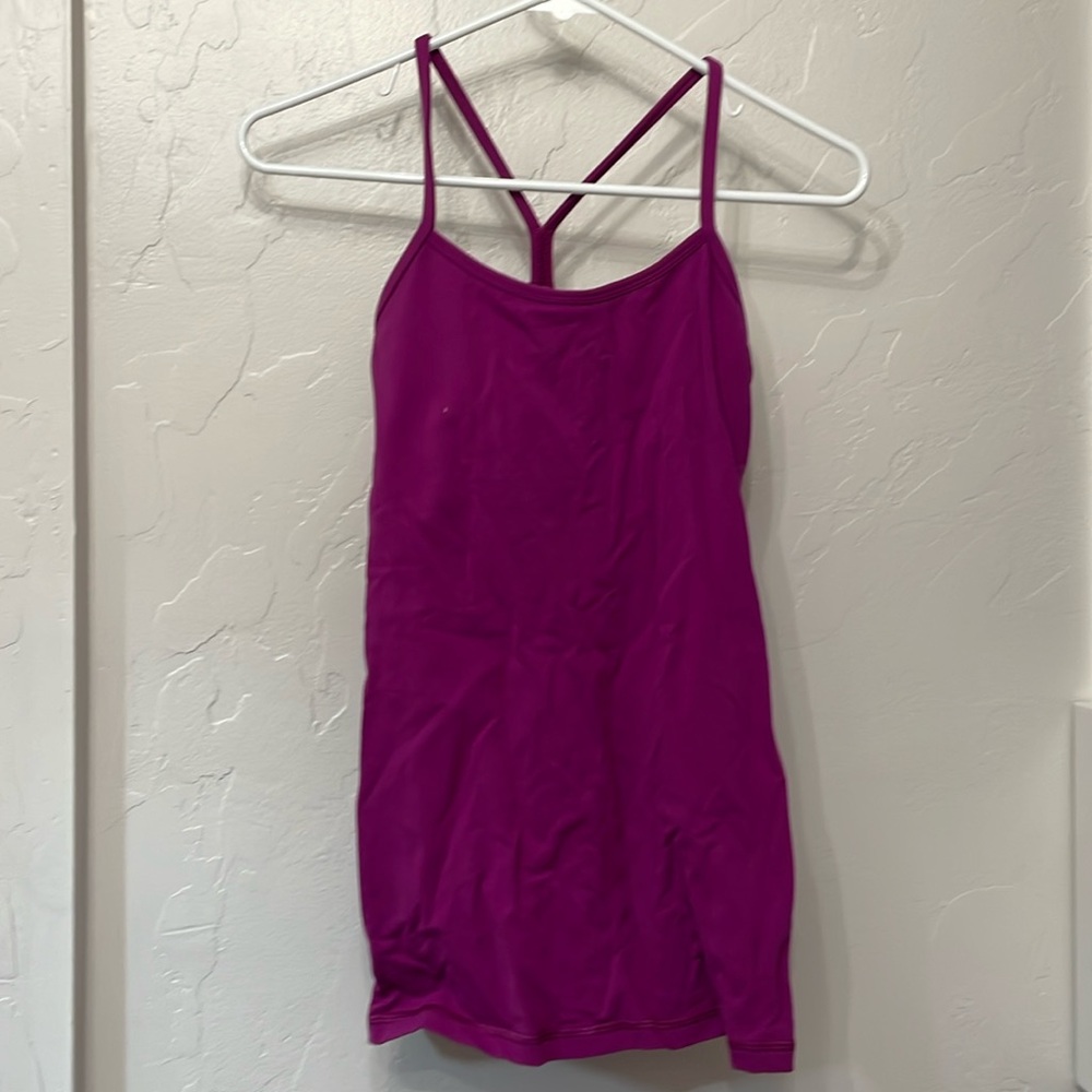 Lululemon tank